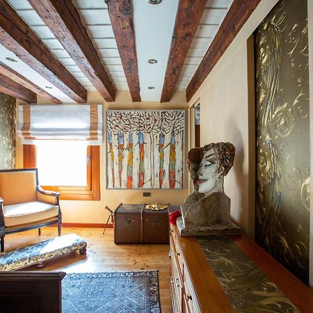 Luxury Apartment In Veneţia Exterior foto